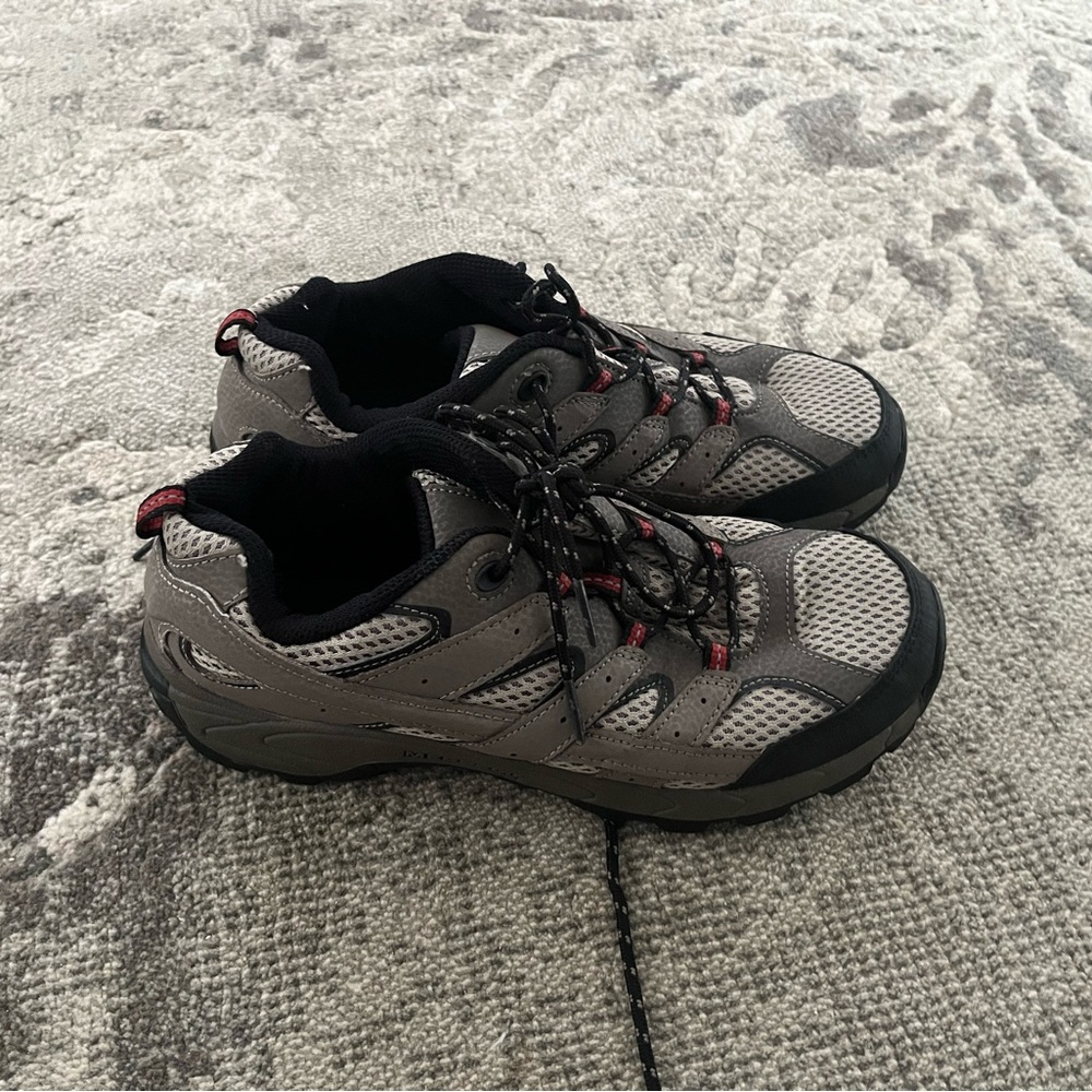Merrell Moab 2 Bark Brown men’s/big kid (boys) size 5.5 or women’s size 7